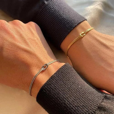 Link Knot Bracelet