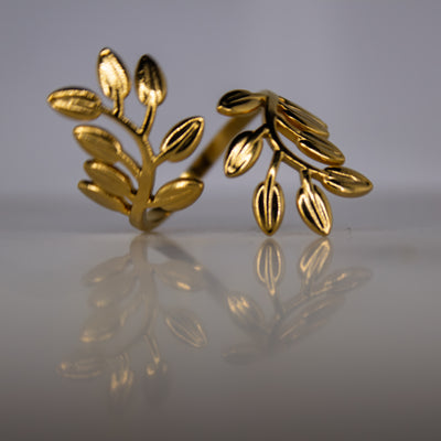 Crown of Leaves Ring