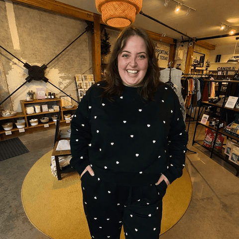 Tiny Heart Girlfriend Crew - The Local Space