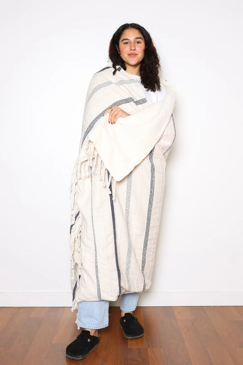 THE CAMDEN - Fleece Lined Throw